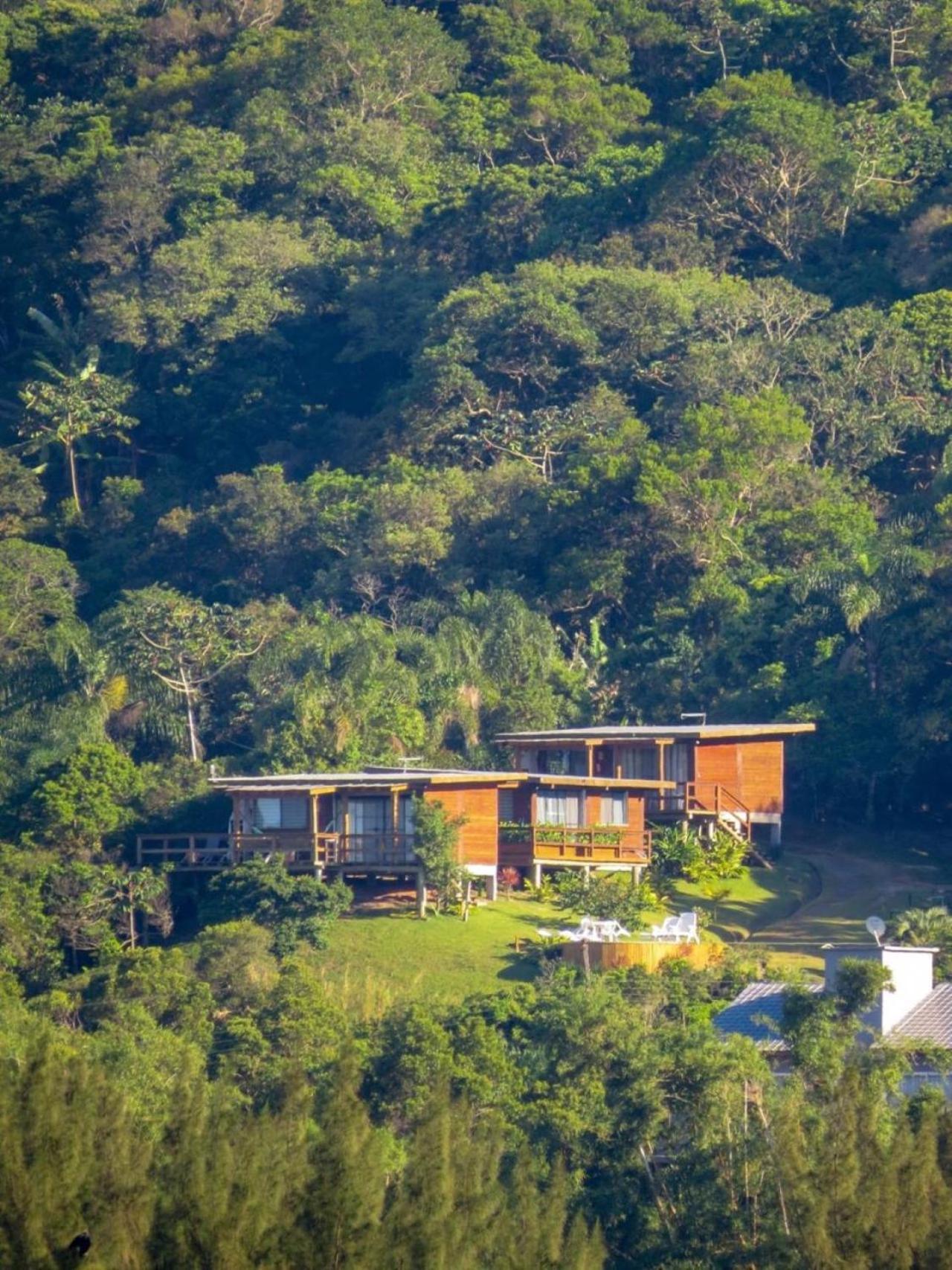 Сasa de vacaciones E Bangalôs Ibiraquera